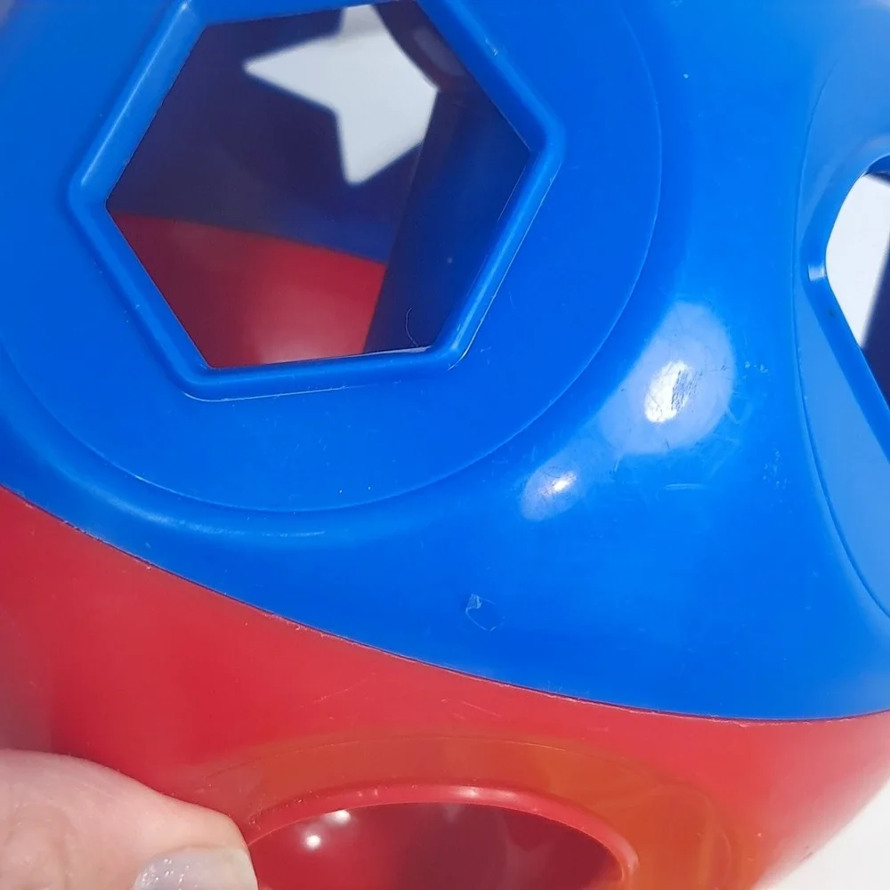 Tupperware Shape O Ball Puzzle Block Toy puzzle Pieces sorter Red Blue READ